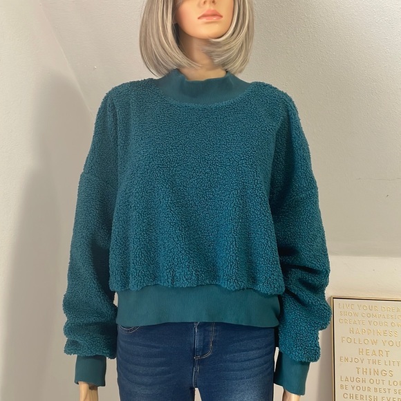 Fabletics Crop Top Sweater XL - Picture 1 of 5